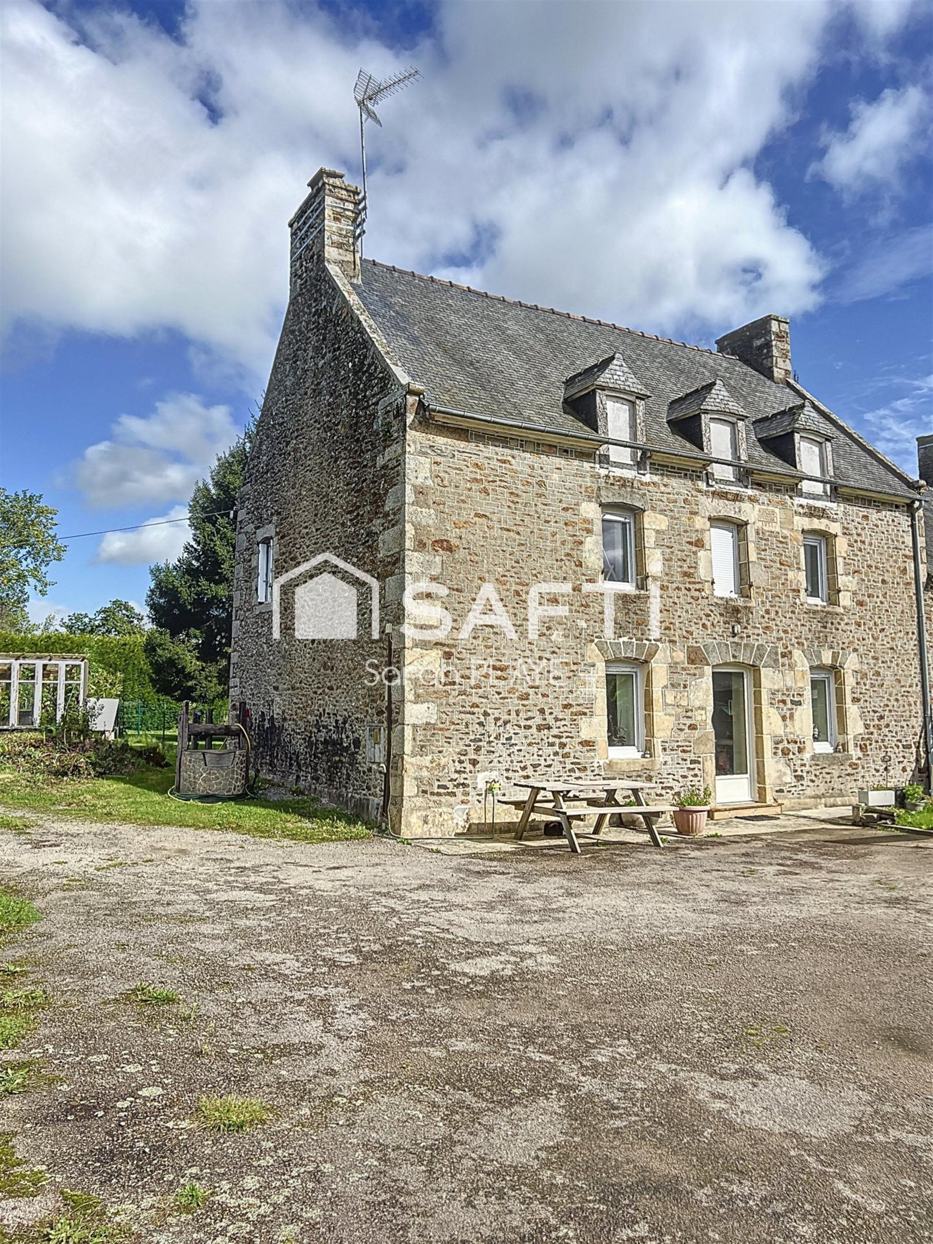 Maison à vendre, 193m², Languenan