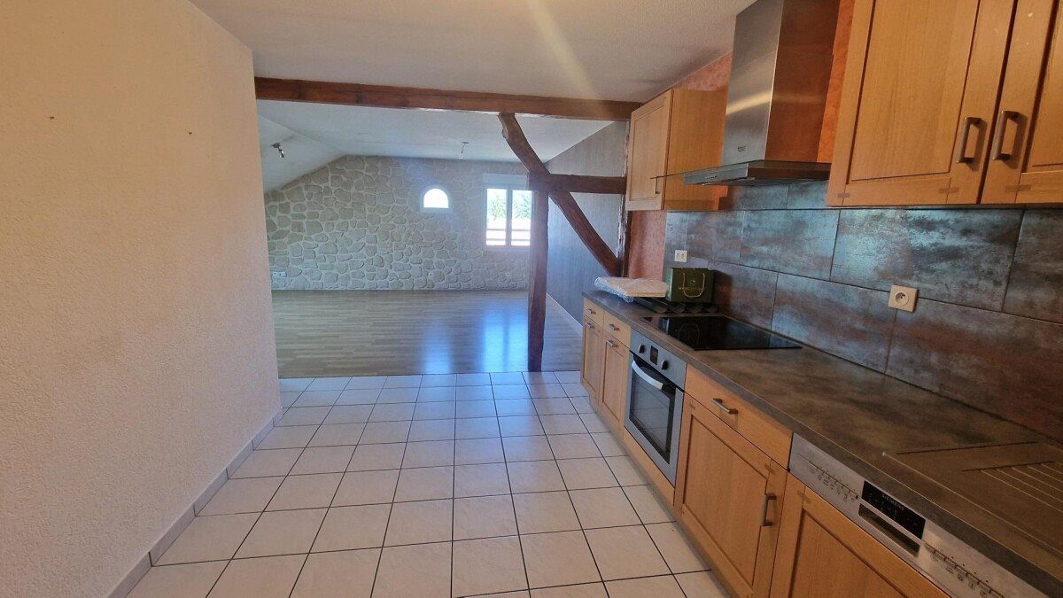 Appartement à louer, 51m², Saône
