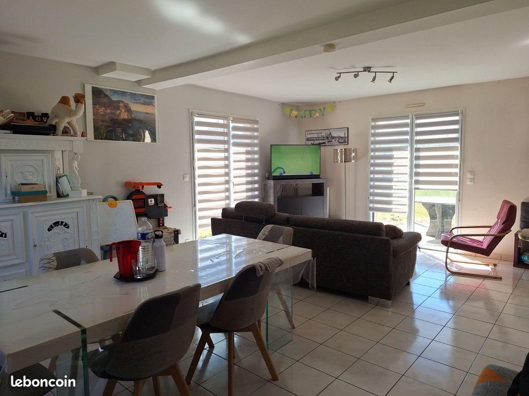 Maison à vendre, 114m², Romagné