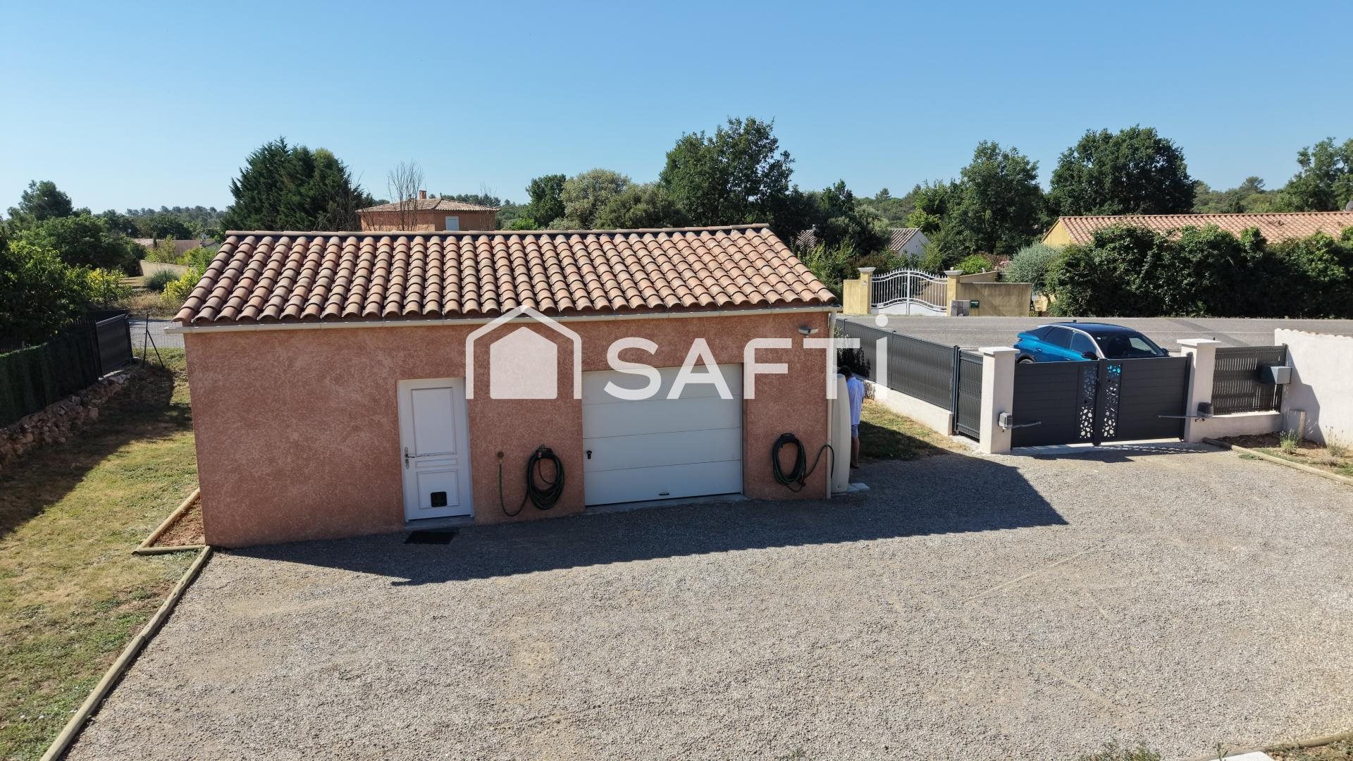 Maison à vendre, 81m², Régusse