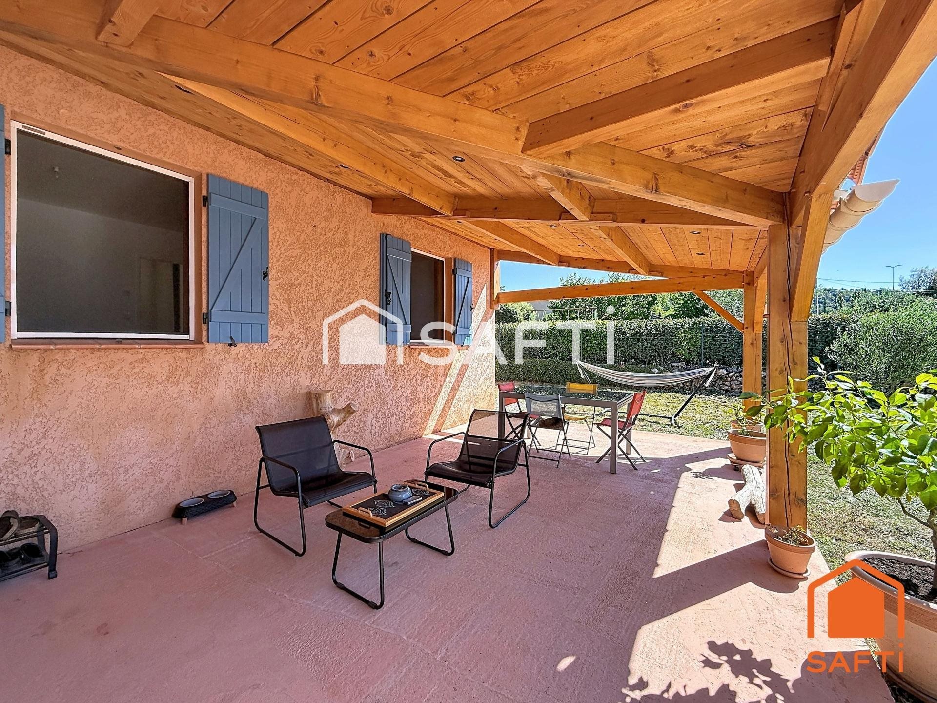 Maison à vendre, 81m², Régusse