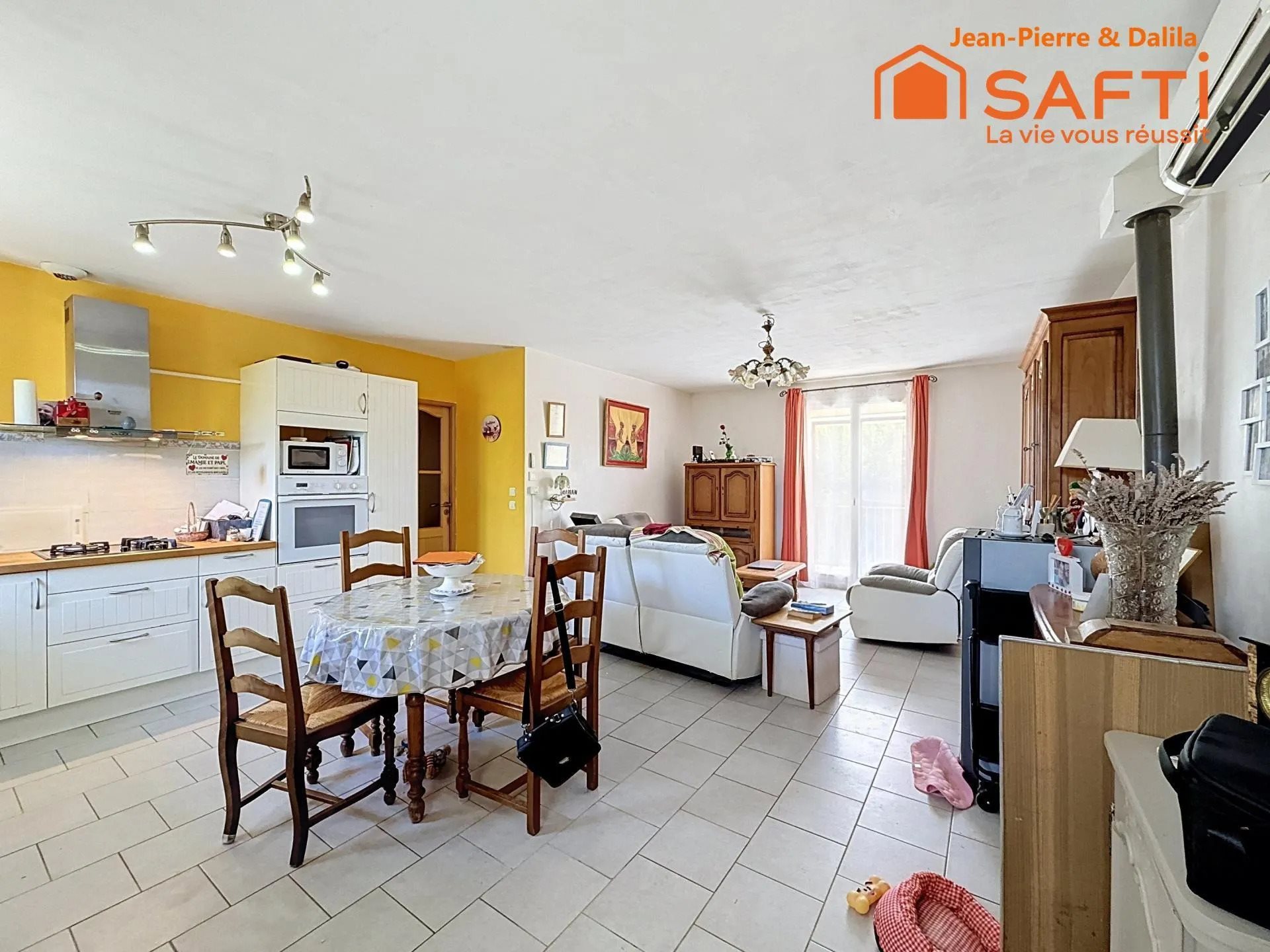 Maison à vendre, 73m², Régusse