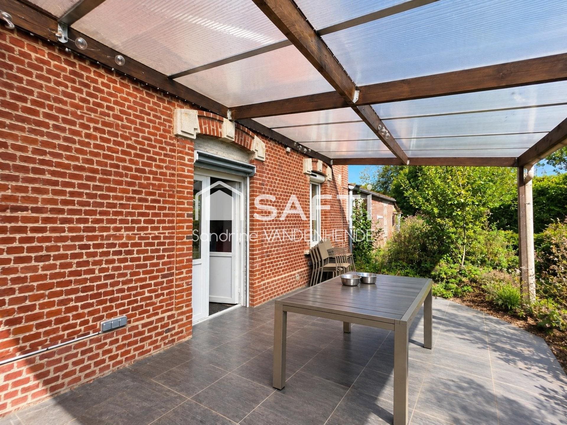 Maison à vendre, 156m², Brunehamel