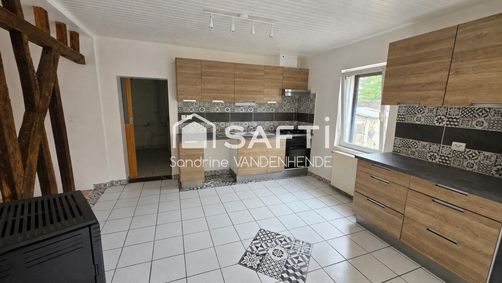 Maison à vendre, 130m², Brunehamel