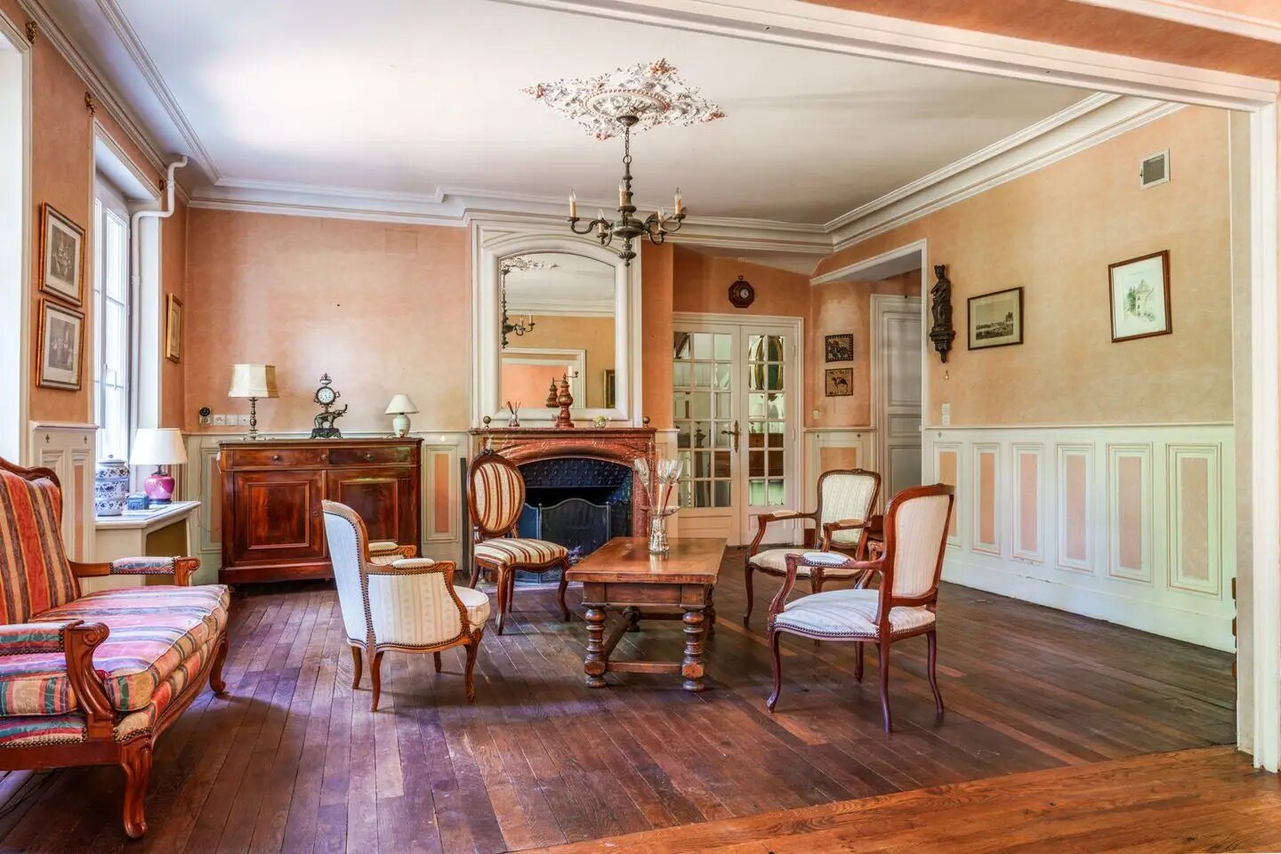 Maison à vendre, 371m², Neuillé-le-Lierre