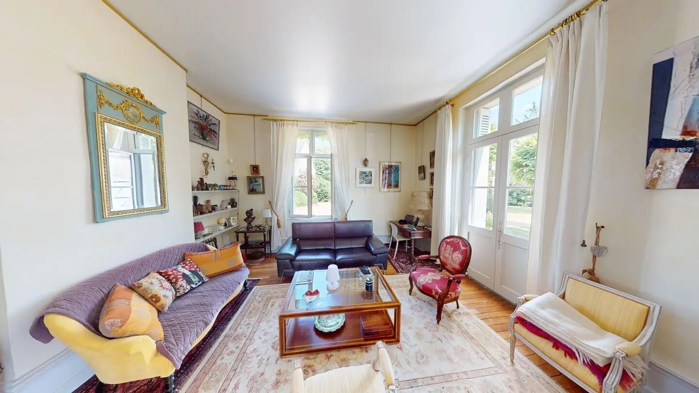 Maison à vendre, 250m², Neuvy-le-Roi