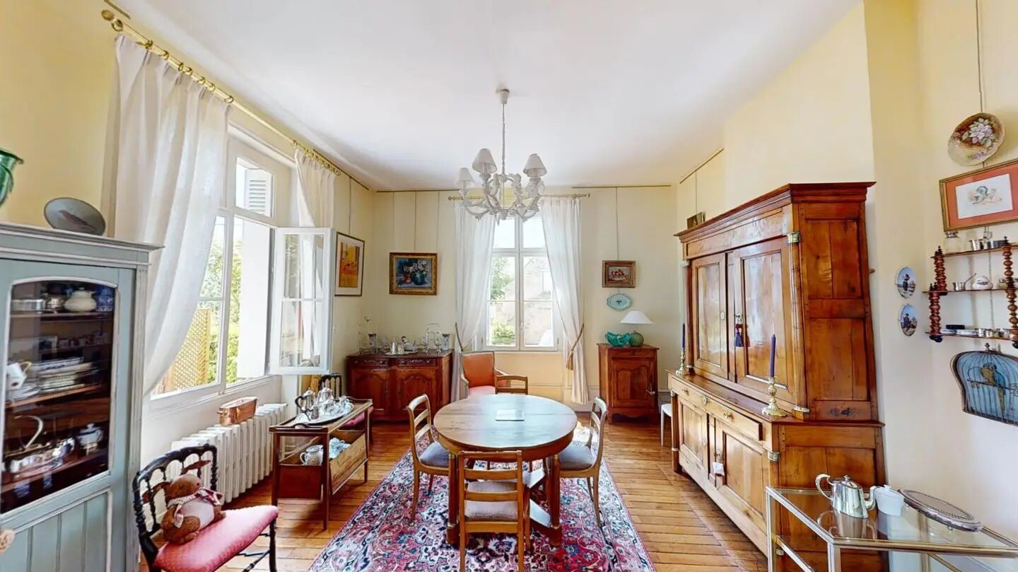 Maison à vendre, 250m², Neuvy-le-Roi