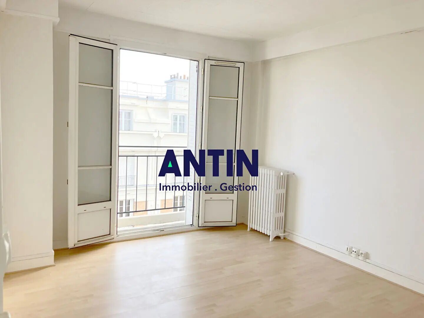 Appartement à louer, 45m², Courbevoie