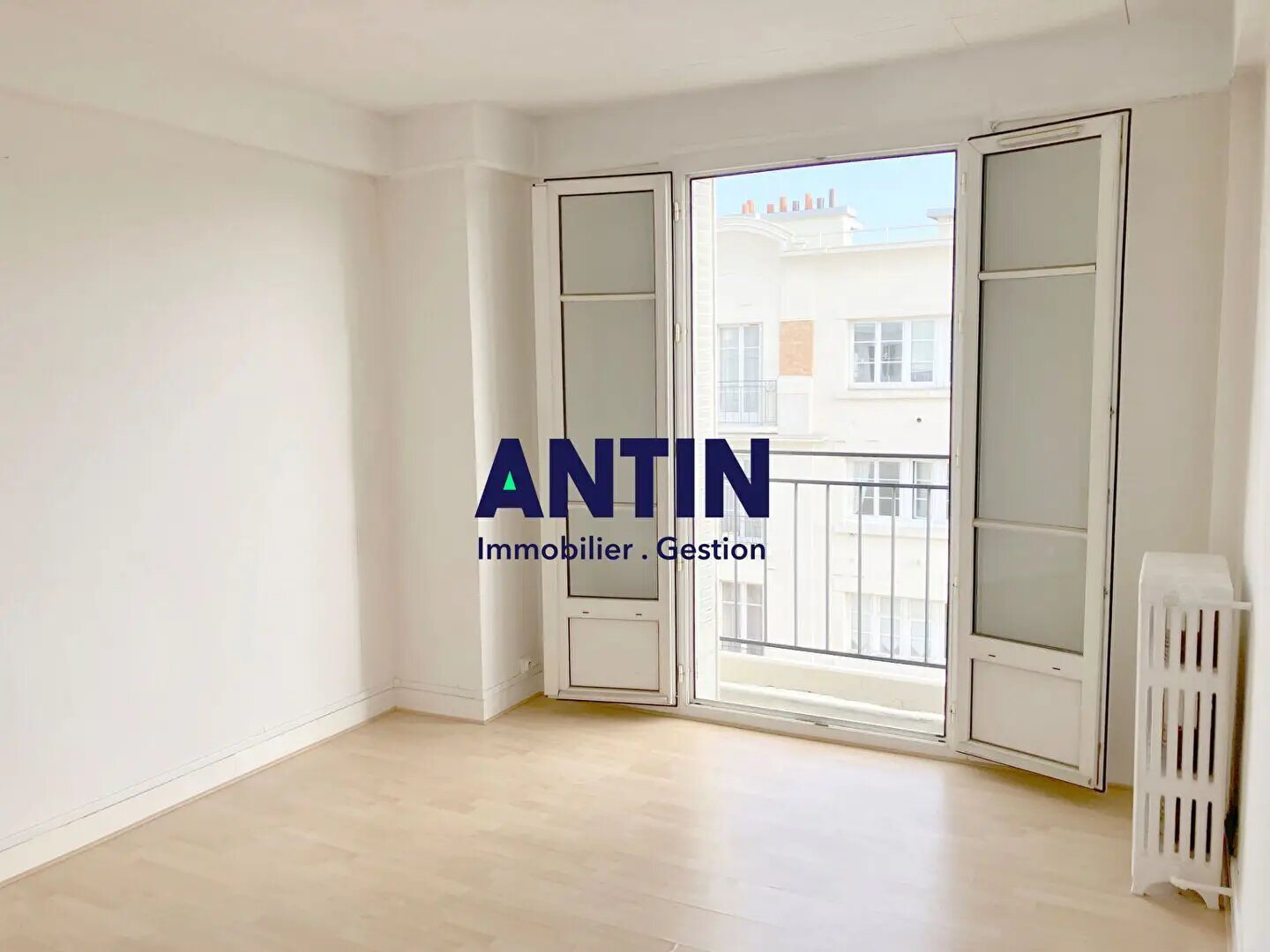 Appartement à louer, 45m², Courbevoie