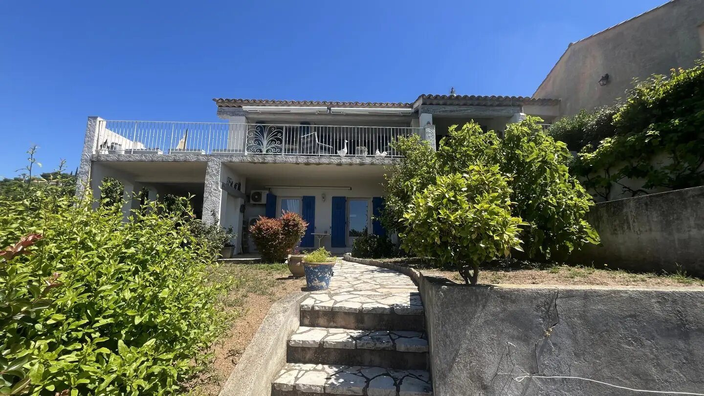 Maison à vendre, 144m², Roquebrune-sur-Argens