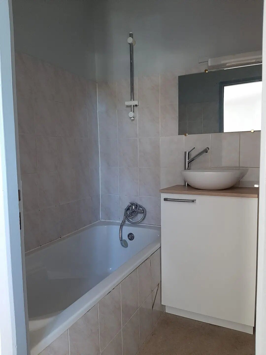 Appartement à louer, 20m², Tournon-sur-Rhône