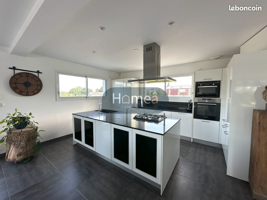 Maison à vendre, 218m², Yerville
