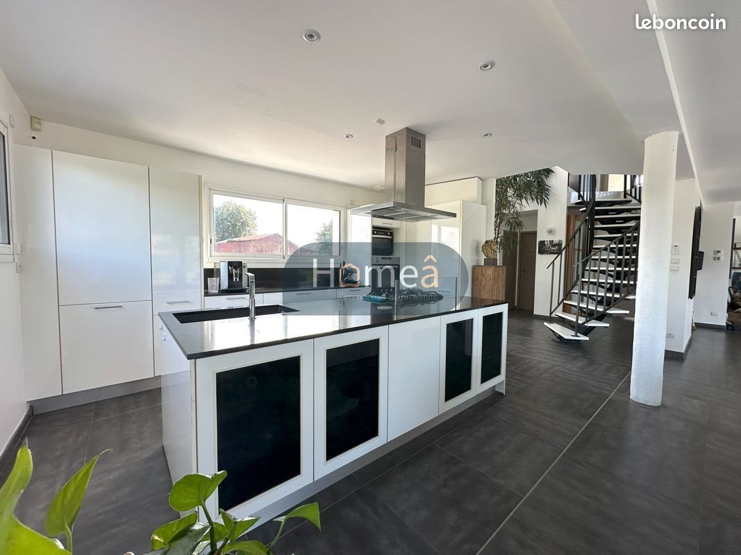 Maison à vendre, 218m², Yerville