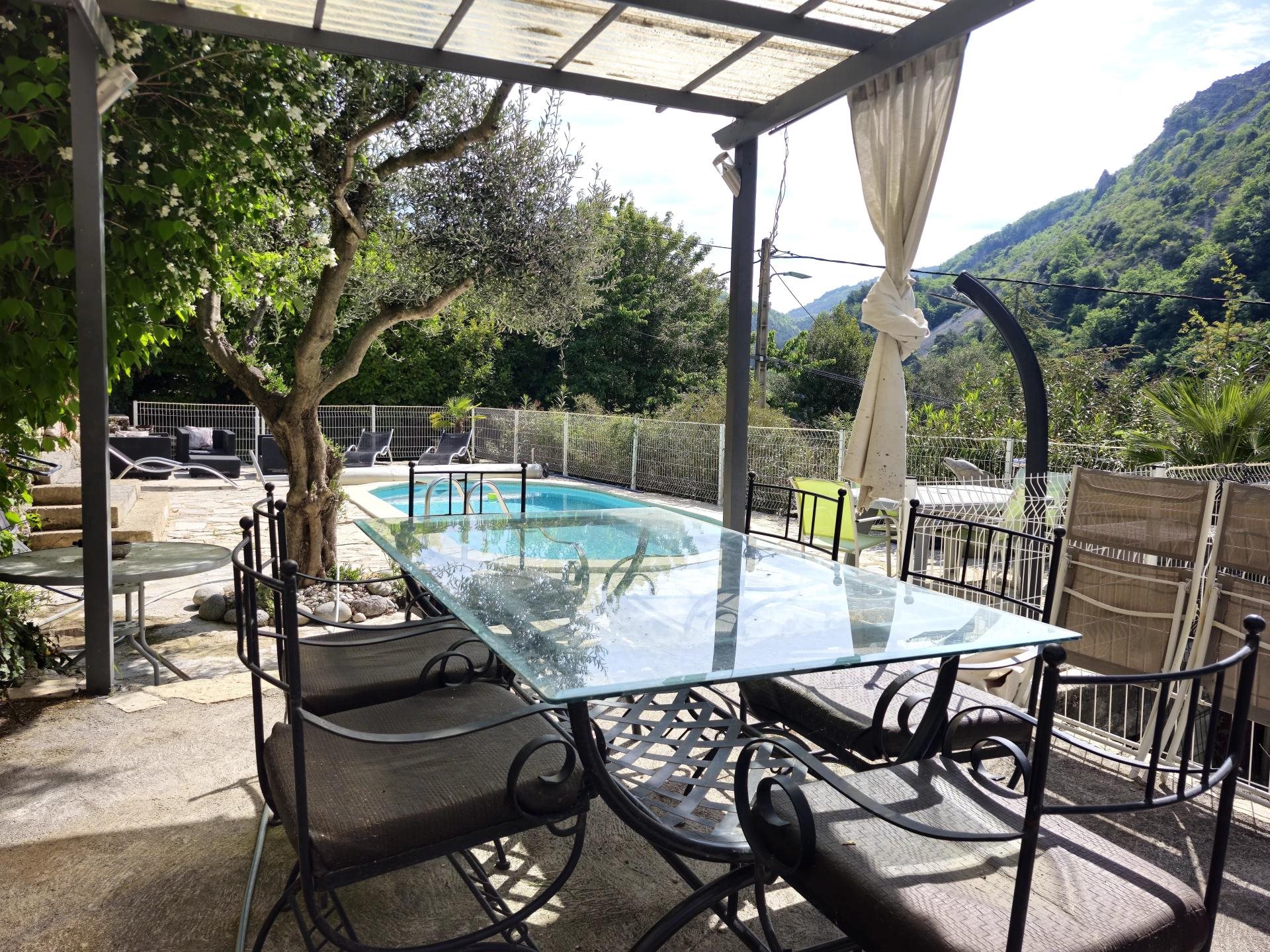 Maison à vendre, 97m², Bouyon
