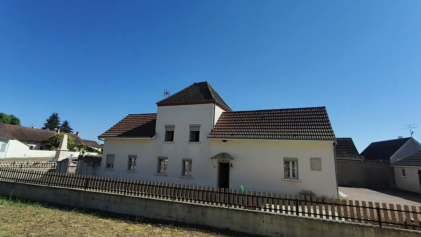 Maison à vendre, 120m², Sassenay