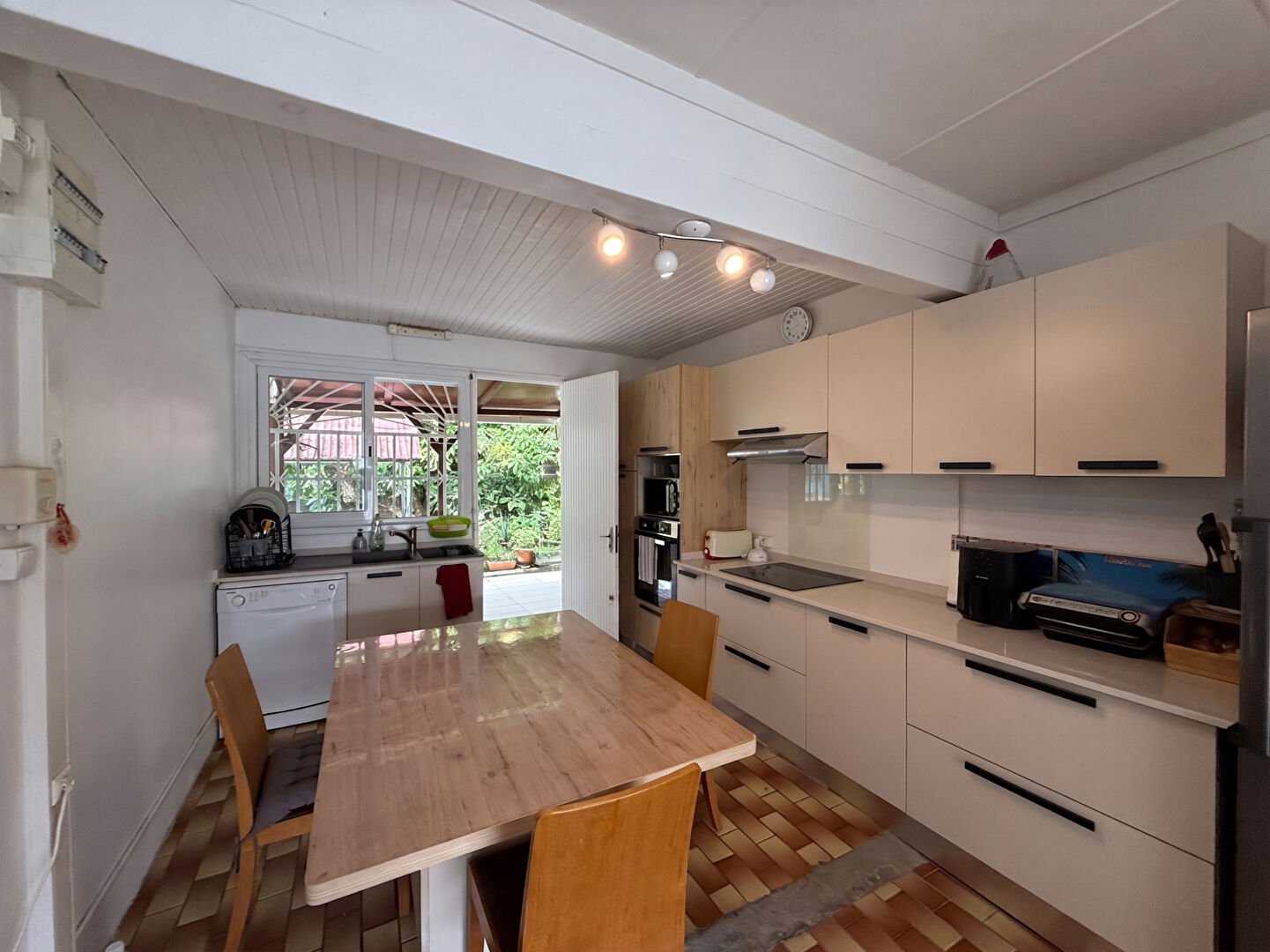 Maison à vendre, 98m², Les Abymes