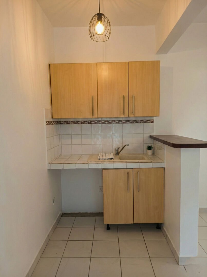 Appartement à louer, 22m², Fort-de-France