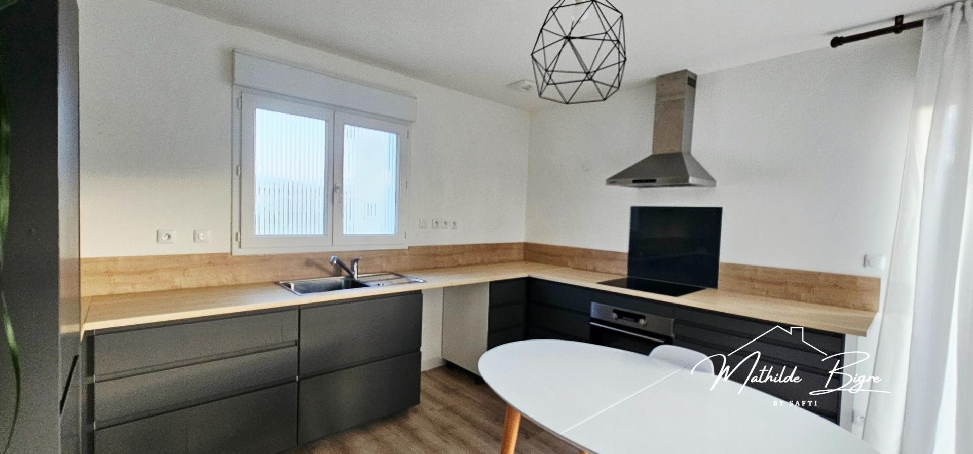 Maison à vendre, 67m², Saint-Germain-Lembron