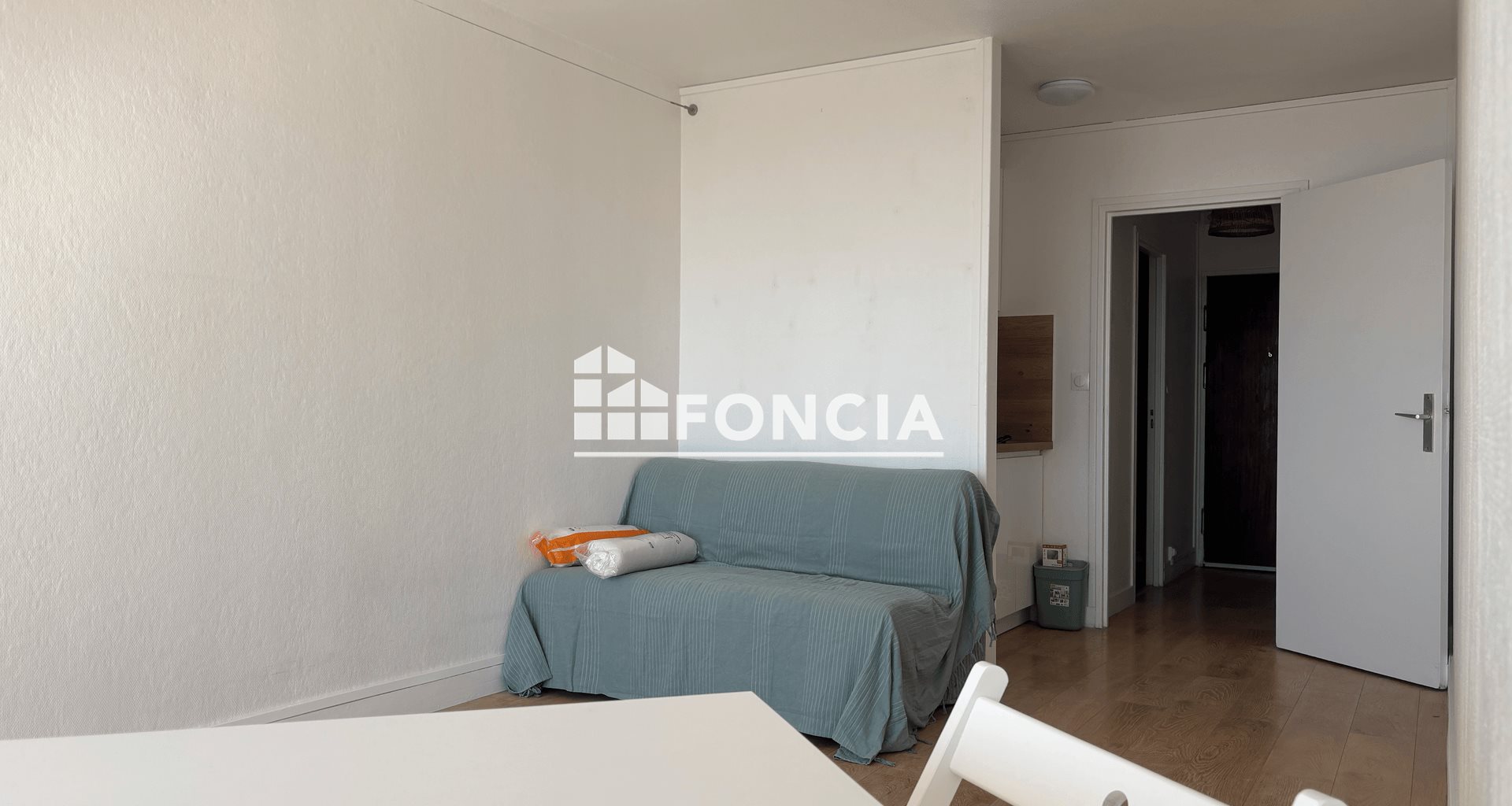 Appartement à louer, 27m², Paris 18ème