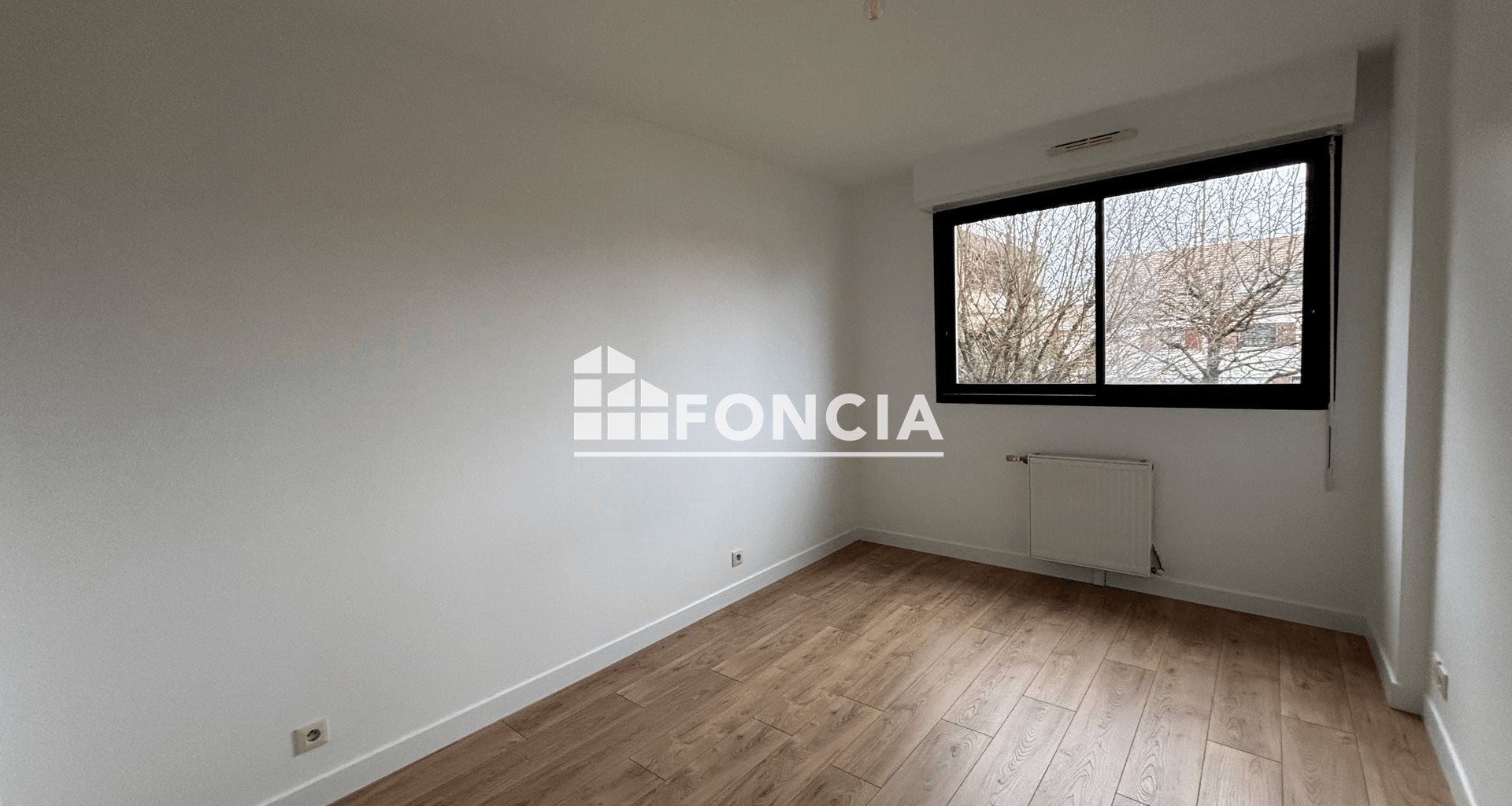 Appartement à louer, 100m², La Queue-en-Brie