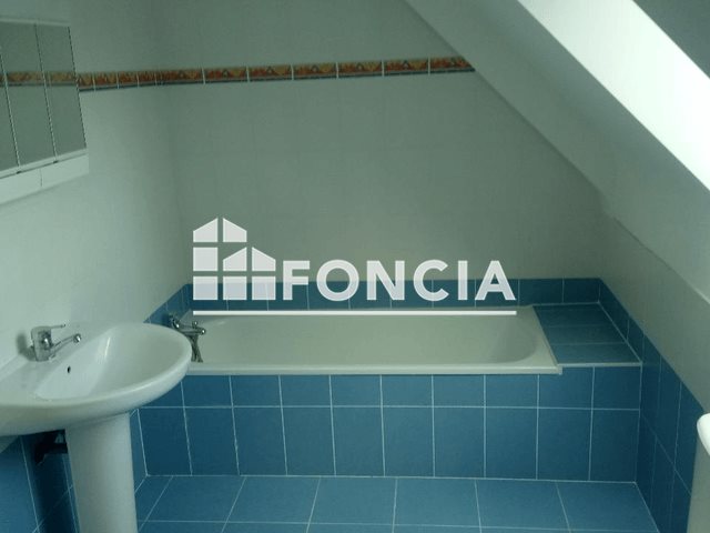 Maison à louer, 89m², Bégard