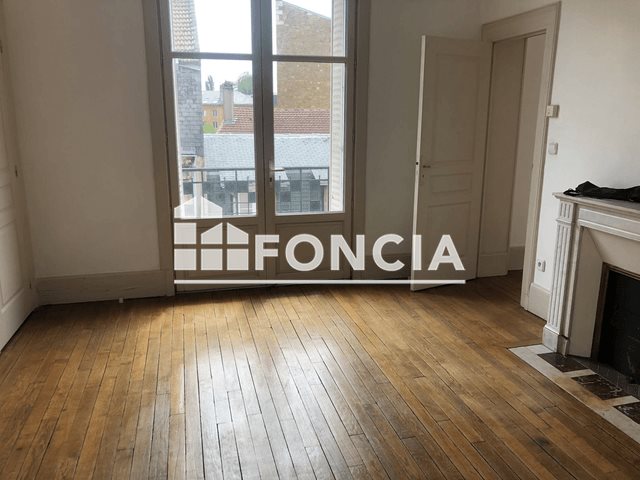 Appartement à louer, 110m², Charleville-Mézières