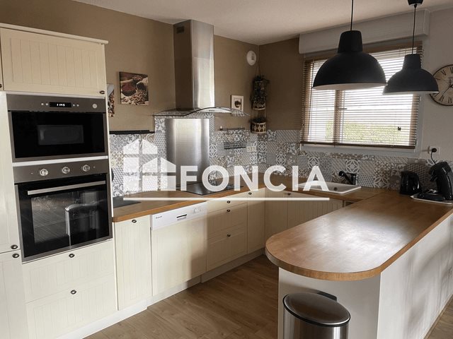 Appartement à louer, 72m², L'Isle-Jourdain