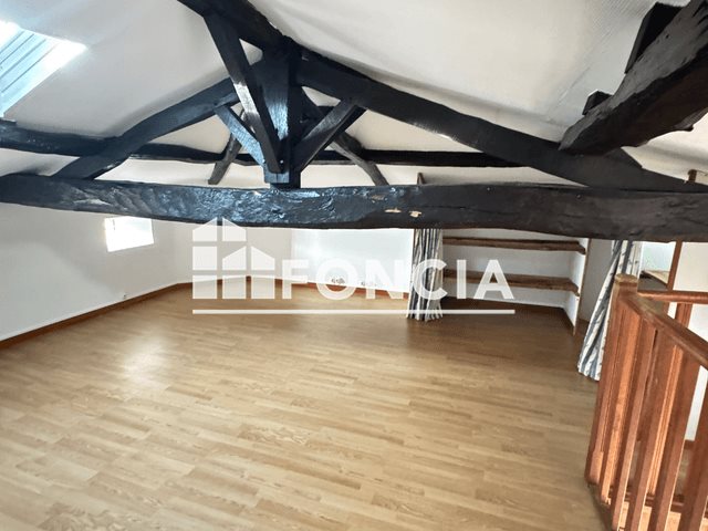 Maison à louer, 67m², Montendre