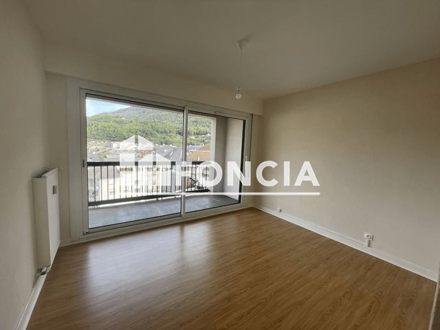 Appartement à louer, 79m², Albertville