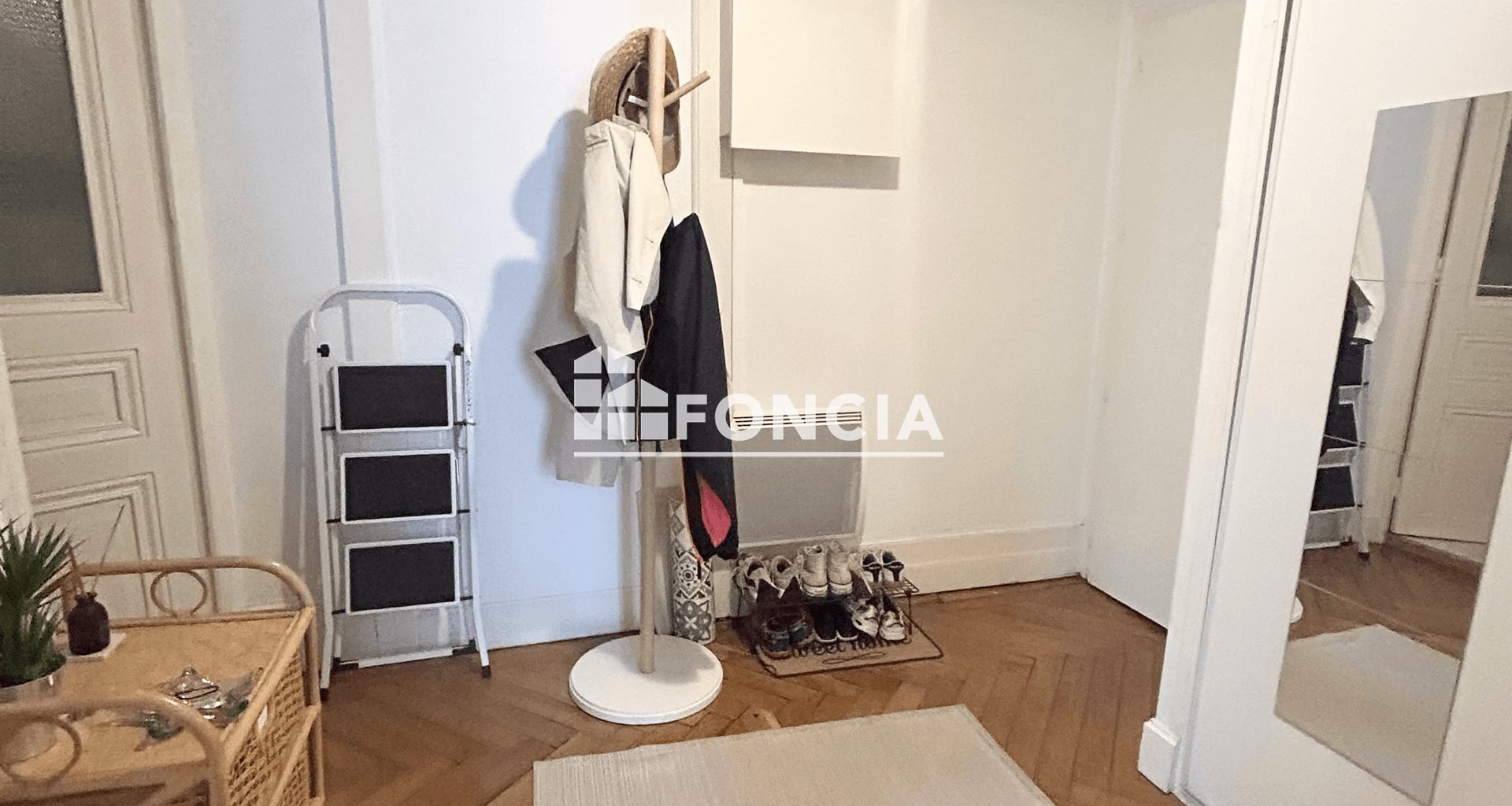Appartement à louer, 49m², Saint-Étienne