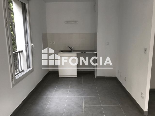 Appartement à louer, 65m², Marseille 3ème