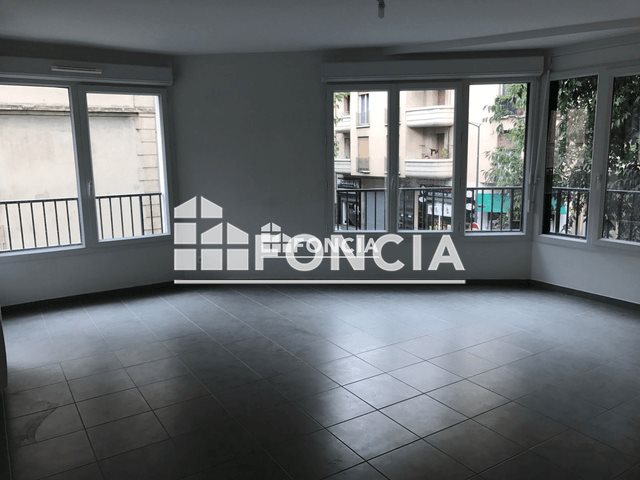 Appartement à louer, 65m², Marseille 3ème