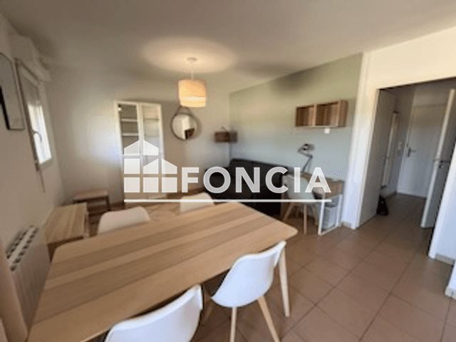 Appartement à louer, 28m², Gond-Pontouvre