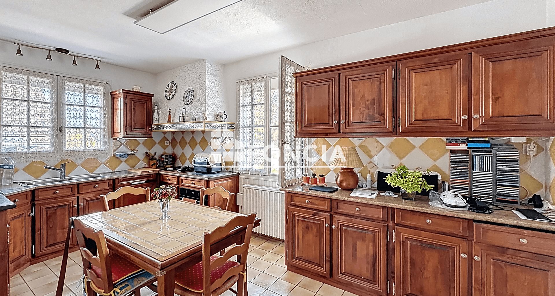 Maison à vendre, 163m², Saint-Georges-des-Groseillers