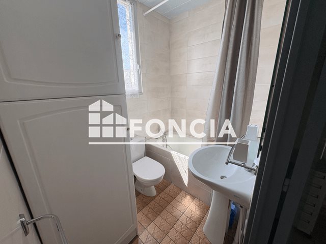 Appartement à louer, 19m², Nîmes