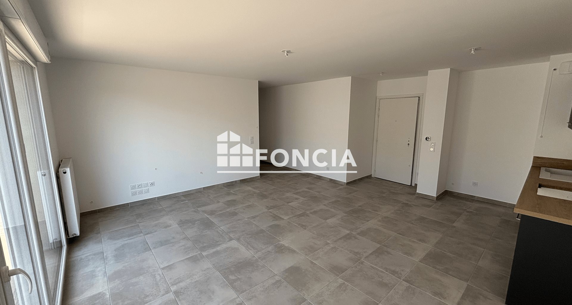 Appartement à louer, 68m², Morières-lès-Avignon