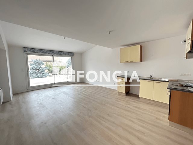 Appartement à louer, 75m², Leyr