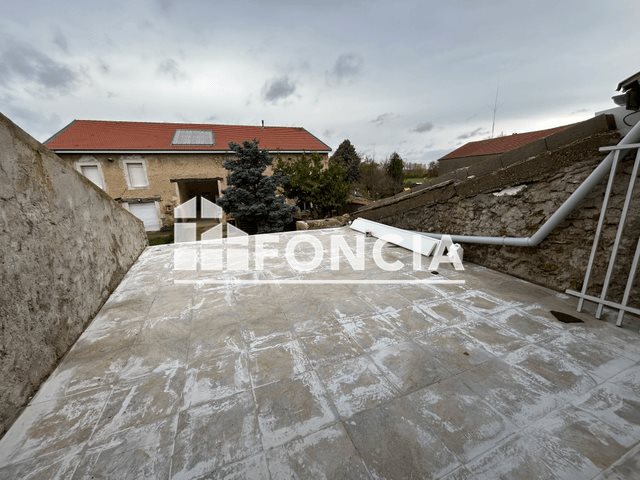 Appartement à louer, 75m², Leyr