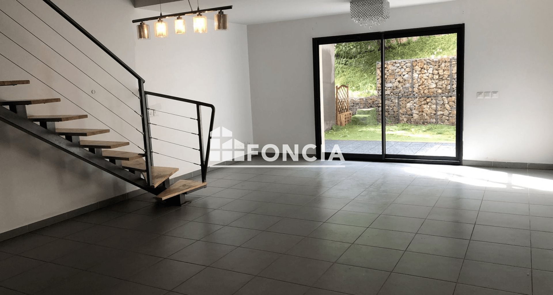 Maison à louer, 102m², Saint-Etienne