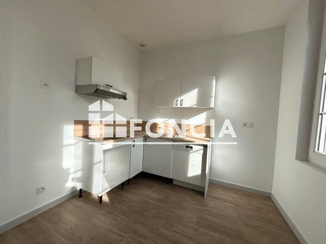 Appartement à louer, 26m², Rochefort