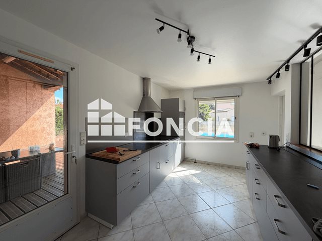 Maison à louer, 195m², Brens
