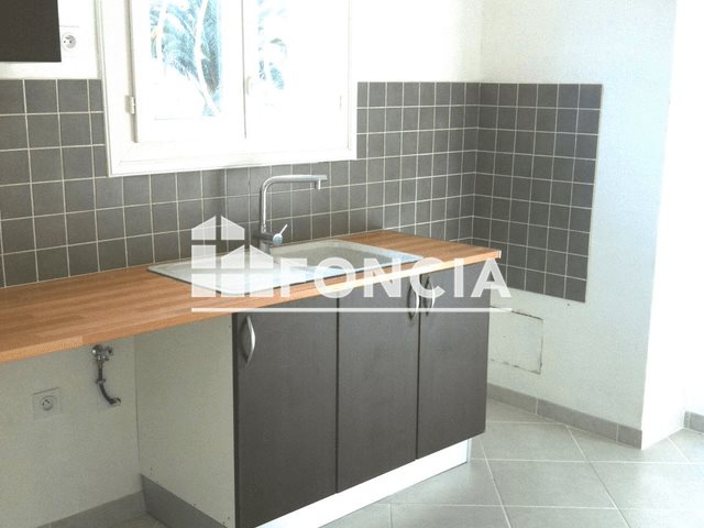 Appartement à louer, 61m², Fréjus