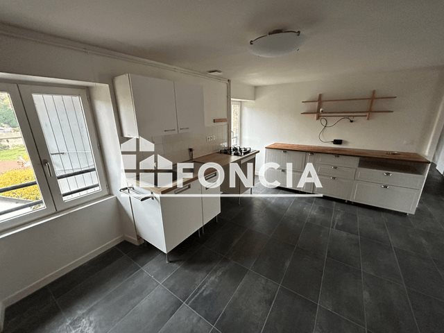 Appartement à louer, 83m², Bresson