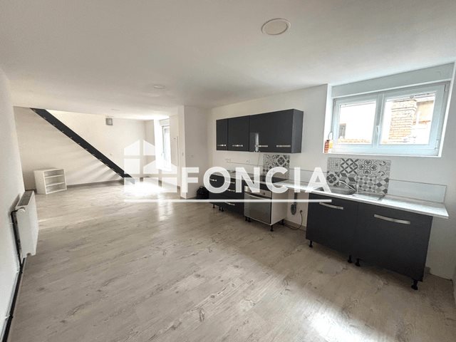 Appartement à louer, 70m², Fismes