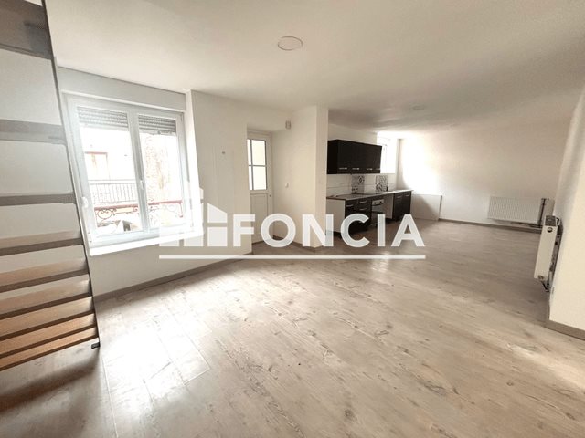 Appartement à louer, 70m², Fismes