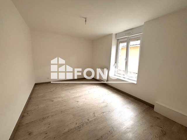 Appartement à louer, 70m², Fismes