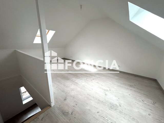 Appartement à louer, 70m², Fismes