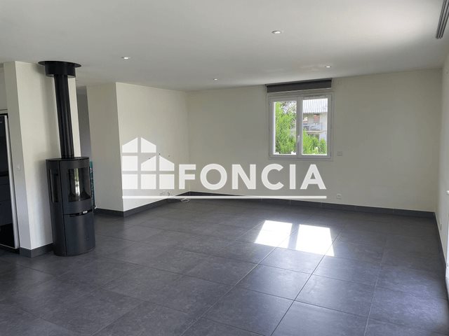 Maison à louer, 97m², Léaz