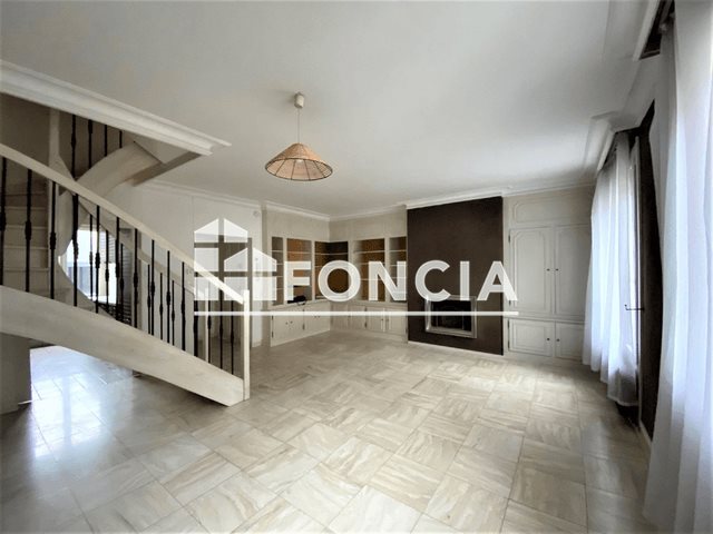 Appartement à louer, 81m², Flers