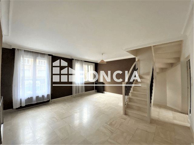 Appartement à louer, 81m², Flers